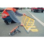   Sablon készlet műanyagból, felhasználási területnek megfelelő összeállítás, 59 db betű, szám és nyilak 300 mm nagyságban