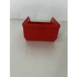 MP 2001B piros műanyag tárolódoboz