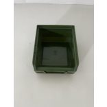 MP 2001B zöld műanyag tárolódoboz