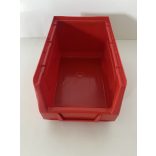 MP 2003 piros műanyag tárolódoboz