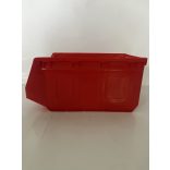 MP 2004 piros műanyag tárolódoboz