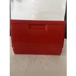 MP 2005S piros műanyag tárolódoboz