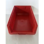 MP 2005 piros műanyag tárolódoboz